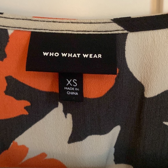 Midi elegant dress. Black with cream and orange flower pattern. Size XS - Picture 3 of 5